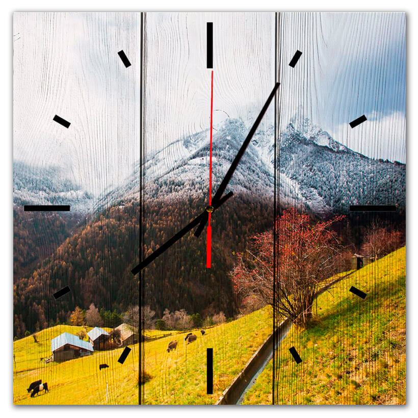 Настенные часы Осень в Альпах 30х30 см